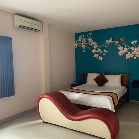 Ha Long Hotel Thu Duc Hcmc Ho Chi Minh-staden Exteriör bild